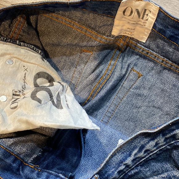 One Teaspoon, Size 29, Stylish distressed denim👖💙🎃 - Picture 8 of 12